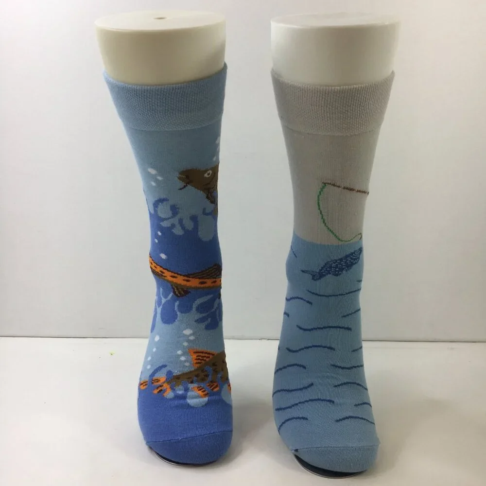 Mens Fishing-Themed Novelty Crew Socks 2 Pack Underwater Fisherman Blue Gray